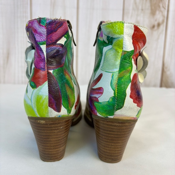 L’artiste Spring Step Leather Ankle Boots Floral Chic Booties White Size 8.5 - Picture 10 of 16